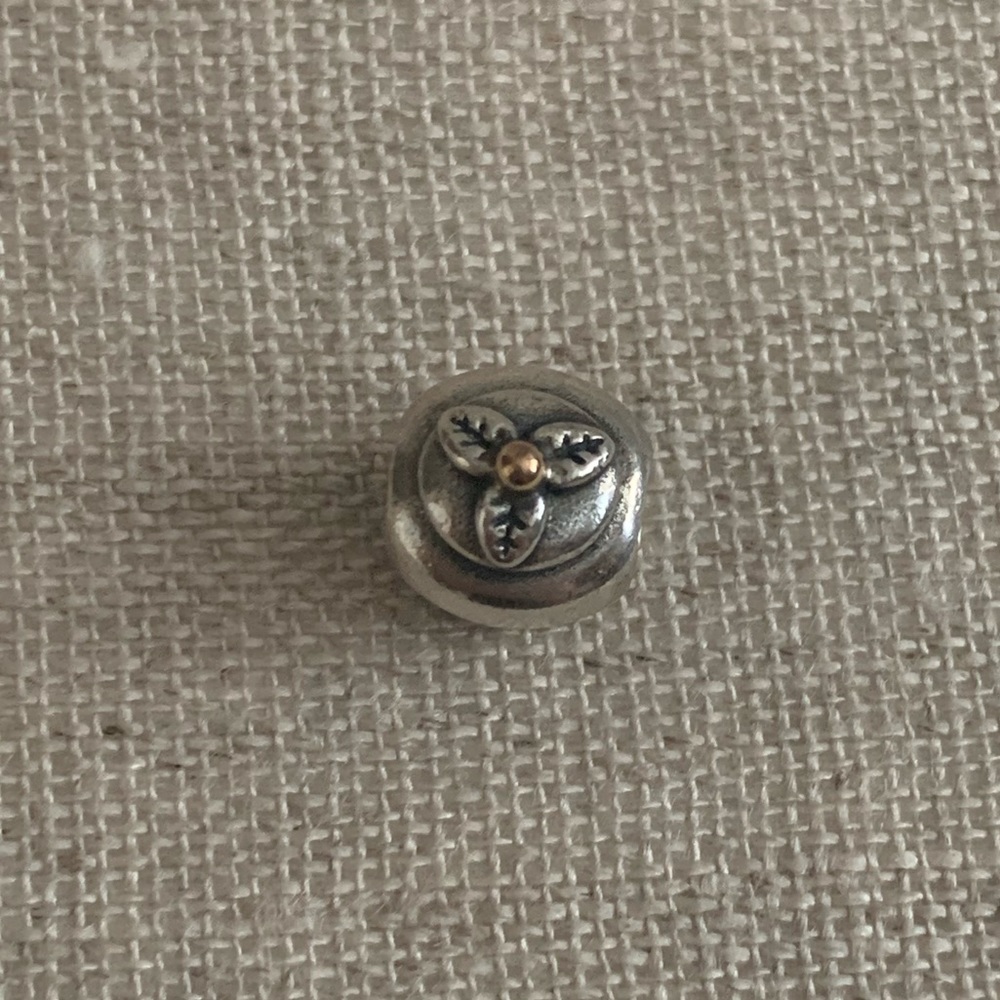 RETIRED Authentic Pandora Cupcake Charm With 14K Gold - Picture 7 of 9